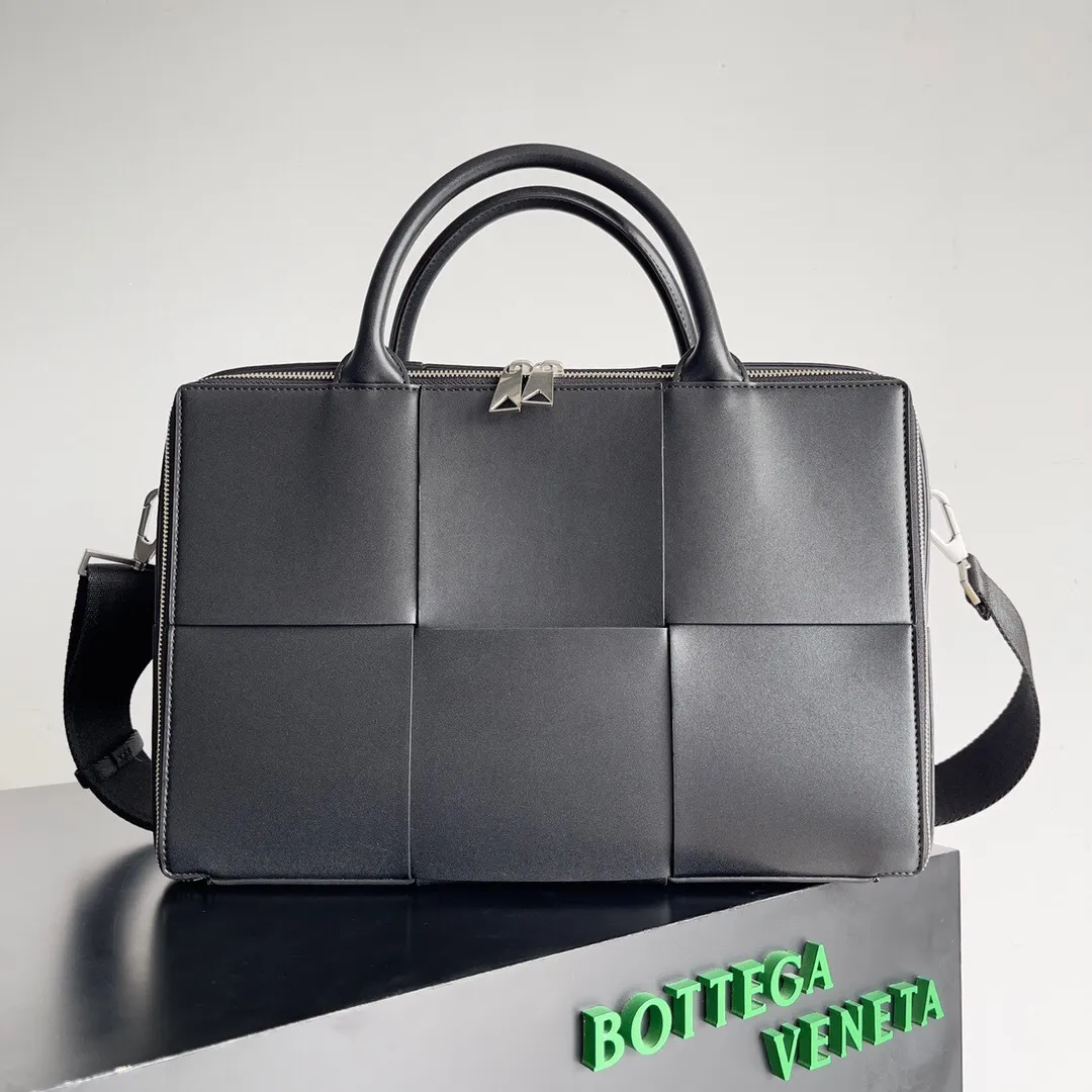 All categories 💚 Authentic bags 💚 BV 2025 new Bottega Veneta large plaid woven men's briefcase